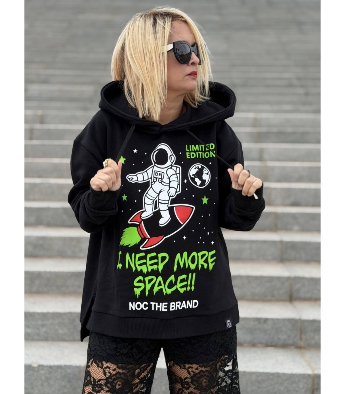 Noc The Brand- Sudadera I Need More Space para mujer